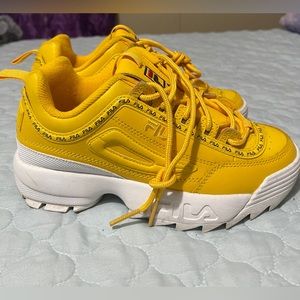 Fila Womens Disruptor II Premium Yellow Black White Womens /US6/ Yellow